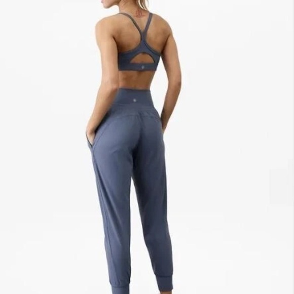 NWOT Athleta Salutation Shadow Blue Joggers Sz Large - Picture 3 of 8